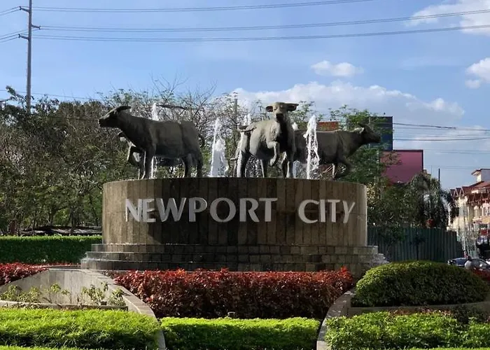 Grand Staycation 81 Newport