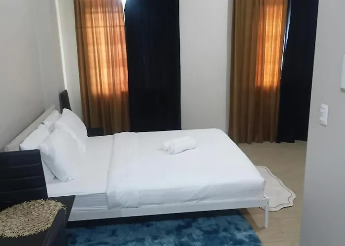 Grand Staycation 81 Newport マニラ市
